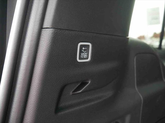 2025 Jeep Wagoneer Series II Carbide 4x4