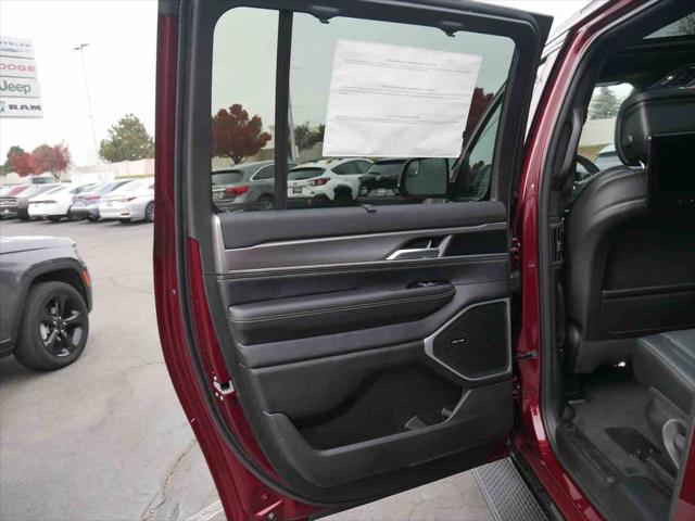 2025 Jeep Wagoneer Series II Carbide 4x4
