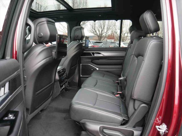 2025 Jeep Wagoneer Series II Carbide 4x4