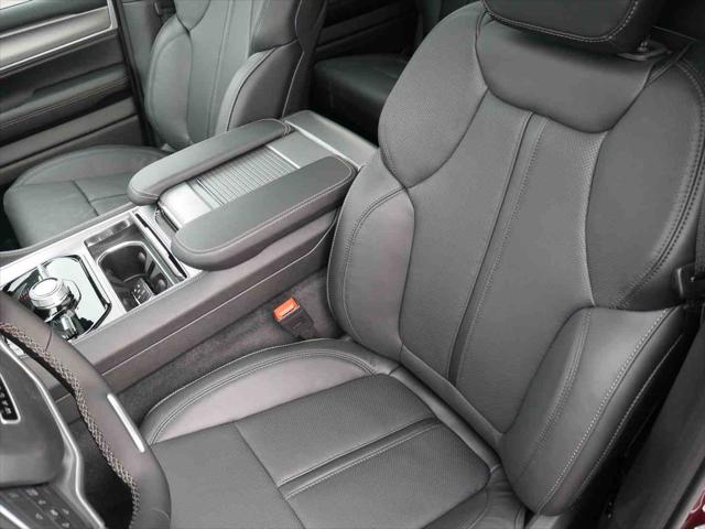 2025 Jeep Wagoneer Series II Carbide 4x4