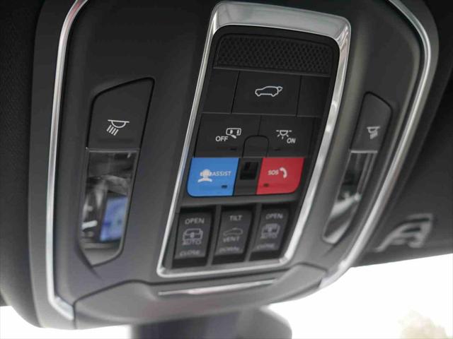 2025 Jeep Wagoneer Series II Carbide 4x4