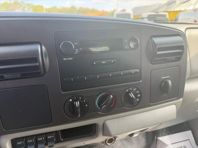 2005 Ford F-450 176  W.B. 4D
