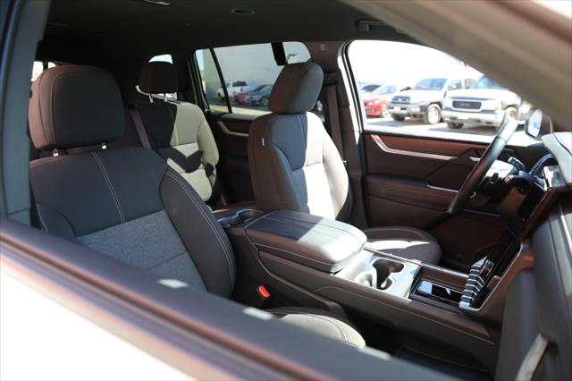 2025 GMC Acadia FWD Elevation