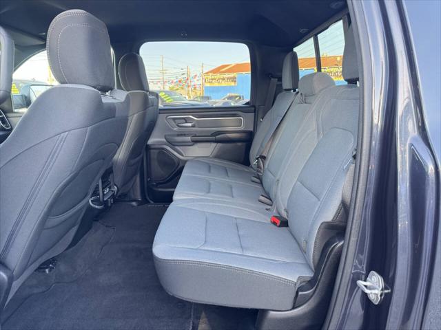 2021 Ram 1500 Big Horn Crew Cab 4x2 5'7" Box