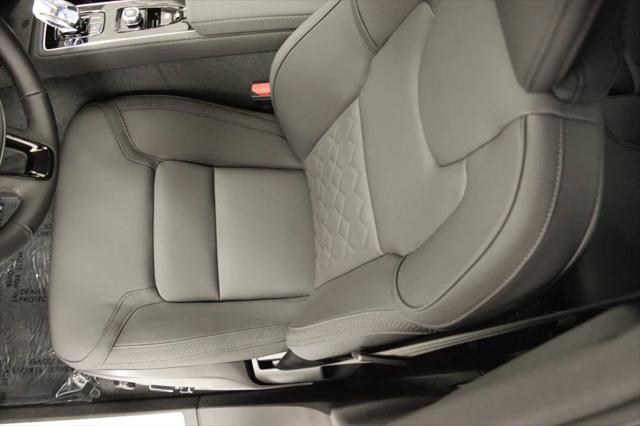 2026 Volvo XC90 Plus, B6 AWD Gas mild hybrid, Gasoline, Bright, 7 Seats