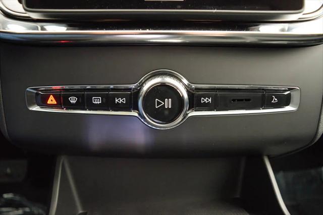 2026 Volvo XC90 Plus, B6 AWD Gas mild hybrid, Gasoline, Bright, 7 Seats