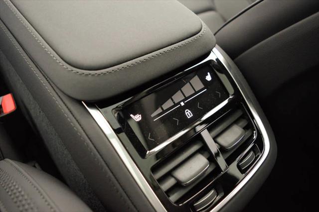 2026 Volvo XC90 Plus, B6 AWD Gas mild hybrid, Gasoline, Bright, 7 Seats