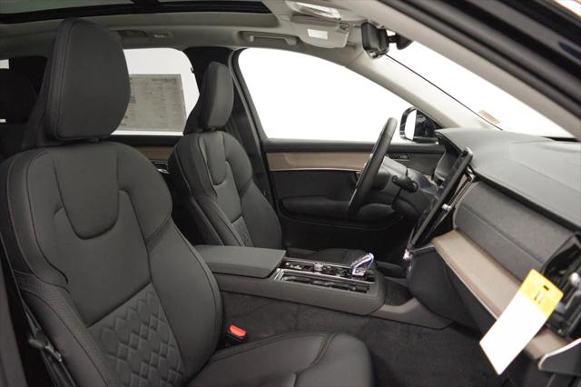 2026 Volvo XC90 Plus, B6 AWD Gas mild hybrid, Gasoline, Bright, 7 Seats