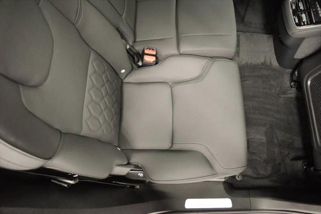 2026 Volvo XC90 Plus, B6 AWD Gas mild hybrid, Gasoline, Bright, 7 Seats