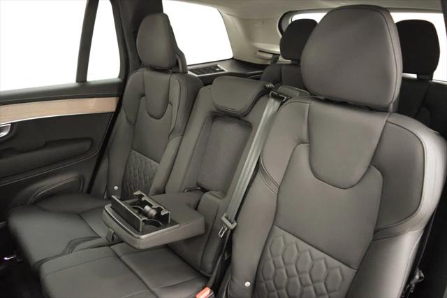 2026 Volvo XC90 Plus, B6 AWD Gas mild hybrid, Gasoline, Bright, 7 Seats