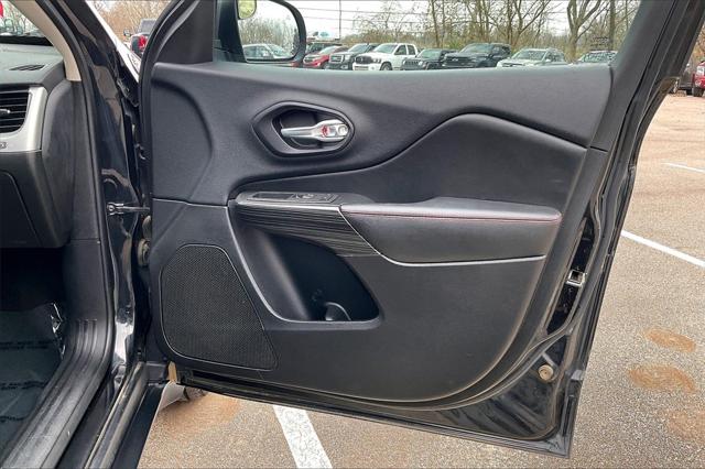 Used 2014 Jeep Cherokee For Sale in Olive Branch, MS