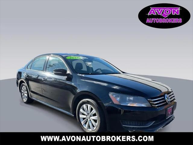 2014 Volkswagen Passat 2.5L Wolfsburg Edition for sale in Avon, MA