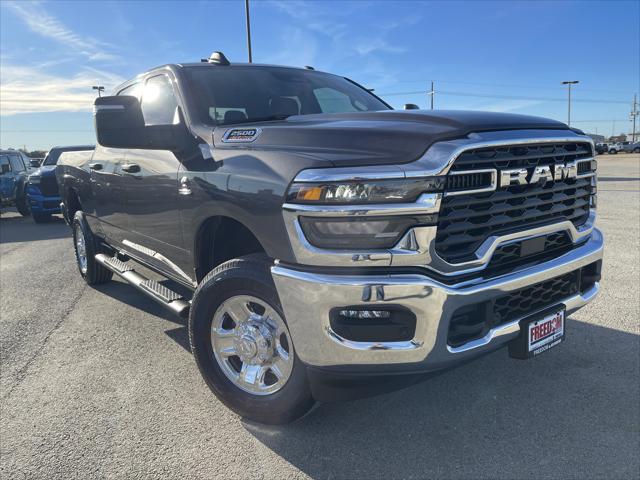 2026 RAM Ram 2500 RAM 2500 TRADESMAN CREW CAB 4X4 64 BOX