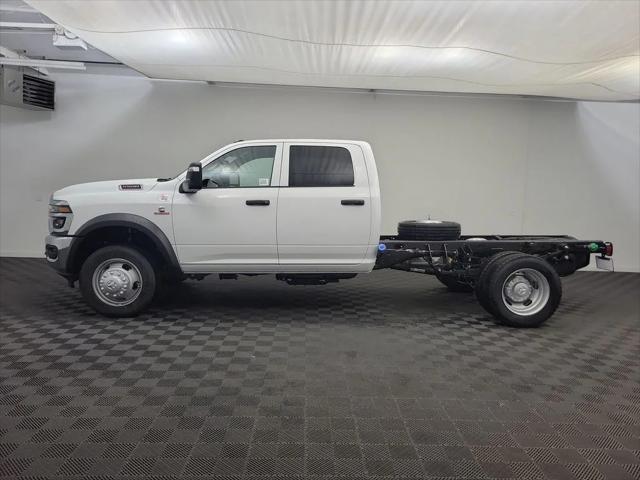 2026 RAM Ram 5500 Chassis Cab RAM 5500 TRADESMAN CHASSIS CREW CAB 4X4 60 CA