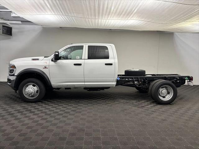 2026 RAM Ram 5500 Chassis Cab RAM 5500 TRADESMAN CHASSIS CREW CAB 4X4 60 CA