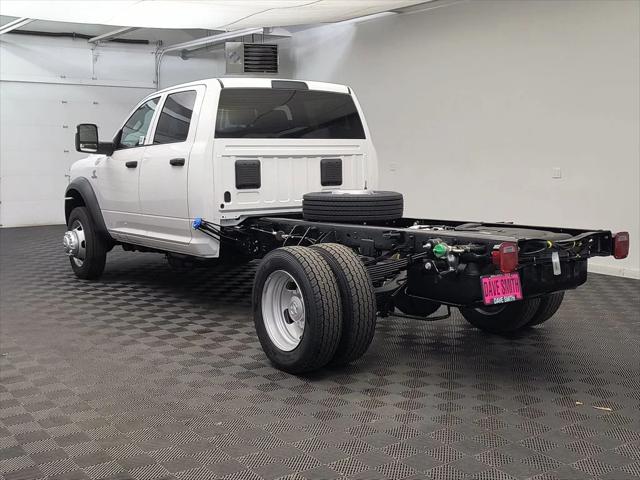 2026 RAM Ram 5500 Chassis Cab RAM 5500 TRADESMAN CHASSIS CREW CAB 4X4 60 CA