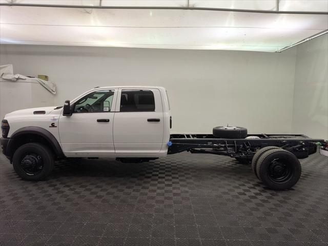 2026 RAM Ram 5500 Chassis Cab RAM 5500 TRADESMAN CHASSIS CREW CAB 4X4 84 CA