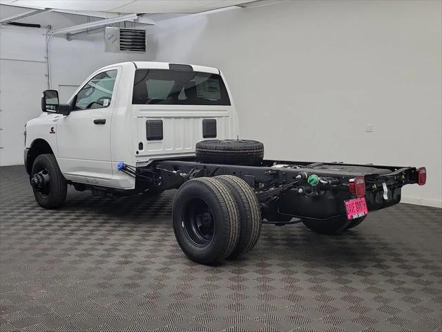 2026 RAM Ram 3500 Chassis Cab RAM 3500 TRADESMAN CHASSIS REGULAR CAB 4X4 60 CA 2026 RAM Ram 3500 Chassis Cab RAM 3500 TRADESMAN CHASSIS REGULAR CAB 4X4 60 CA
