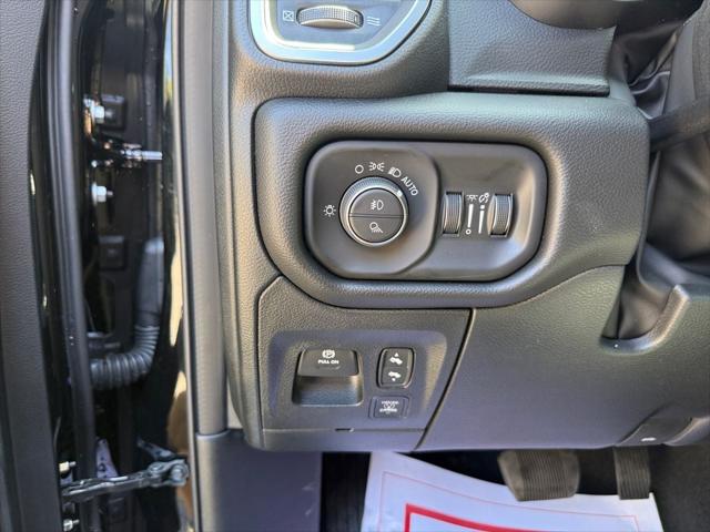 2026 Ram 1500 Big Horn Crew Cab 4x4 5'7" Box