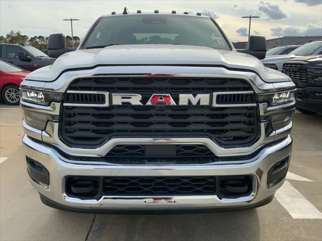 2026 RAM Ram 3500 RAM 3500 TRADESMAN CREW CAB 4X4 64 BOX