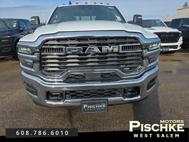 2026 RAM Ram 3500 RAM 3500 TRADESMAN CREW CAB 4X4 8 BOX