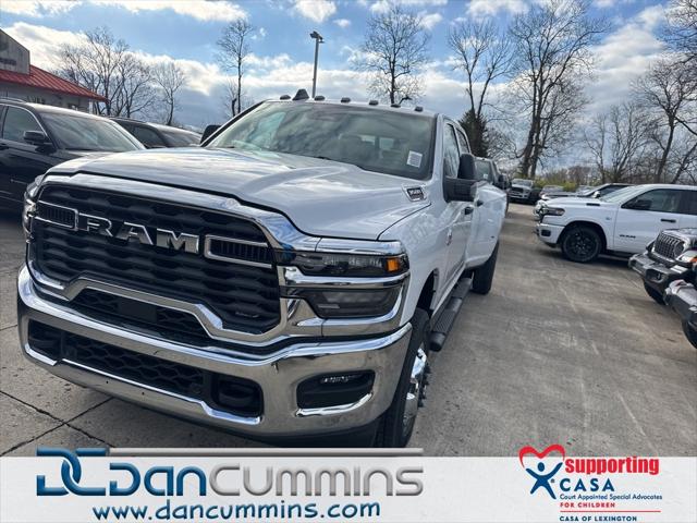 2026 RAM Ram 3500 RAM 3500 TRADESMAN CREW CAB 4X4 8 BOX