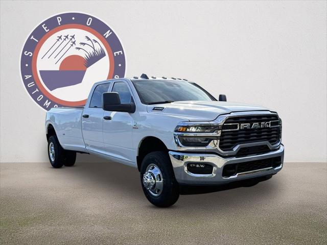 2026 RAM Ram 3500 RAM 3500 TRADESMAN CREW CAB 4X4 8 BOX