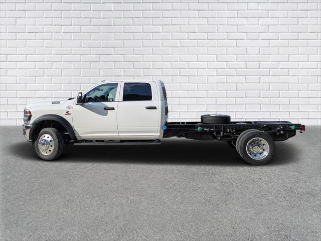 2026 RAM Ram 5500 Chassis Cab RAM 5500 TRADESMAN CHASSIS CREW CAB 4X4 84 CA