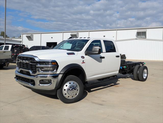 2026 RAM 5500 Chassis RAM 5500 TRADESMAN CHASSIS CREW CAB 4X4 84 CA