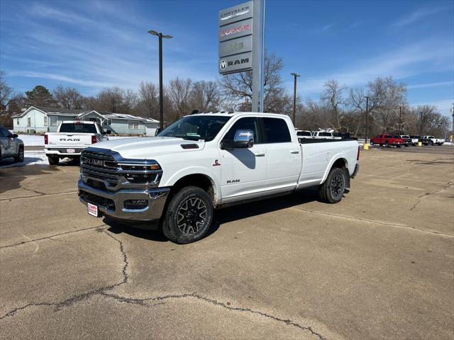 2026 RAM Ram 3500 RAM 3500 LIMITED LONGHORN CREW CAB 4X4 8 BOX