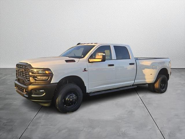 2026 RAM Ram 3500 RAM 3500 TRADESMAN CREW CAB 4X4 8 BOX