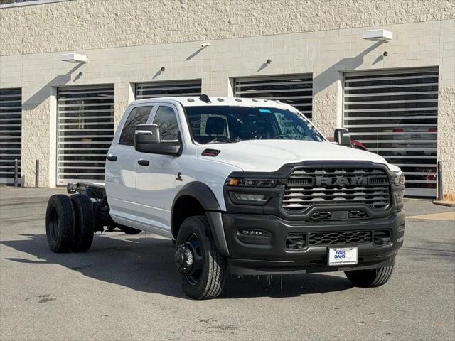 2026 RAM Ram 5500 Chassis Cab RAM 5500 TRADESMAN CHASSIS CREW CAB 4X4 60 CA