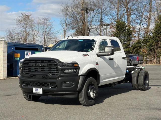 2026 RAM Ram 5500 Chassis Cab RAM 5500 TRADESMAN CHASSIS CREW CAB 4X4 60 CA