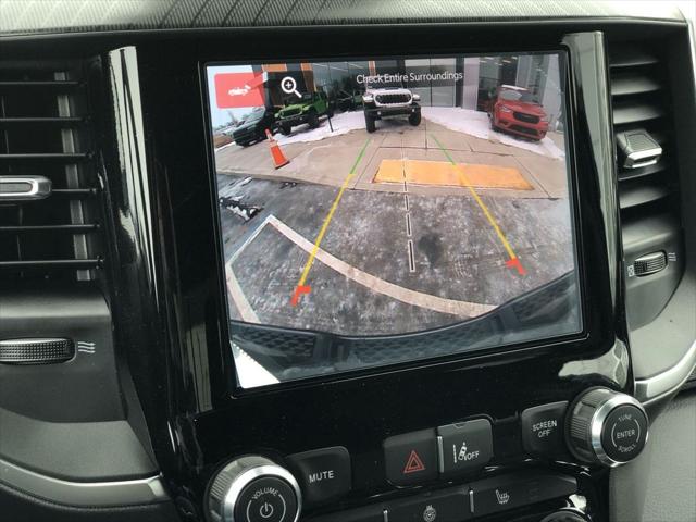 2026 Ram 1500 Big Horn Crew Cab 4x4 5'7" Box