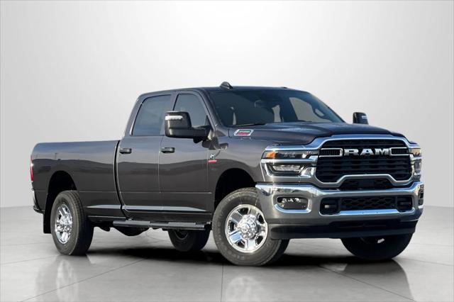 2026 RAM Ram 3500 RAM 3500 TRADESMAN CREW CAB 4X4 8 BOX