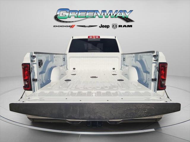 2026 RAM Ram 2500 RAM 2500 TRADESMAN CREW CAB 4X4 8 BOX