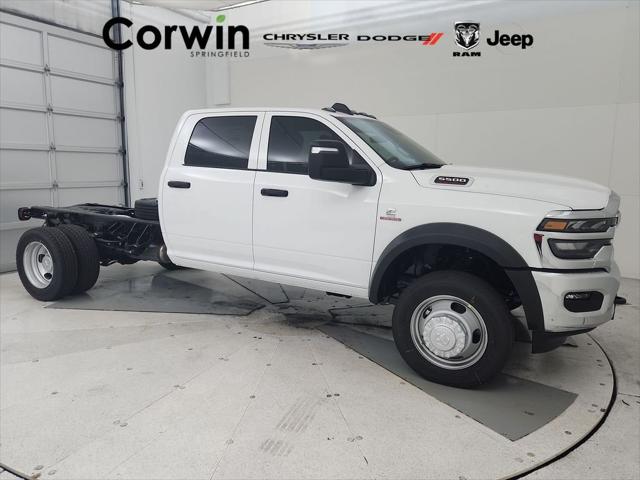 2026 RAM Ram 5500 Chassis Cab RAM 5500 TRADESMAN CHASSIS CREW CAB 4X4 60 CA