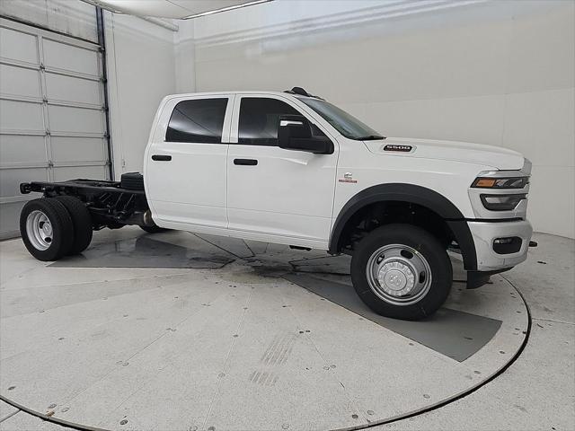 2026 RAM Ram 5500 Chassis Cab RAM 5500 TRADESMAN CHASSIS CREW CAB 4X4 60 CA
