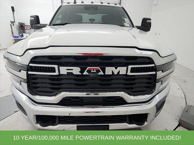 2026 RAM Ram 5500 Chassis Cab RAM 5500 TRADESMAN CHASSIS CREW CAB 4X4 60 CA 2026 RAM Ram 5500 Chassis Cab RAM 5500 TRADESMAN CHASSIS CREW CAB 4X4 60 CA