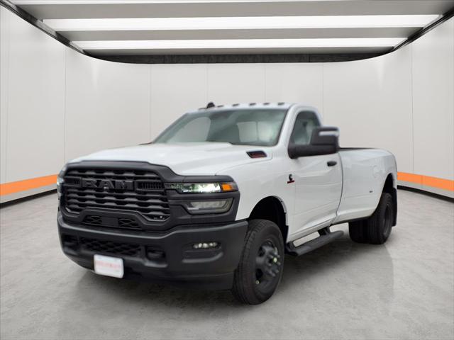 2026 RAM Ram 3500 RAM 3500 TRADESMAN REGULAR CAB 4X4 8 BOX