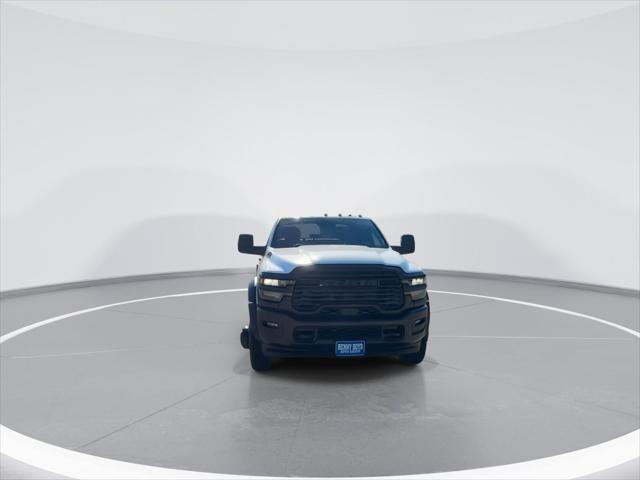 2026 RAM Ram 5500 Chassis Cab RAM 5500 TRADESMAN CHASSIS CREW CAB 4X4 84 CA 2026 RAM Ram 5500 Chassis Cab RAM 5500 TRADESMAN CHASSIS CREW CAB 4X4 84 CA