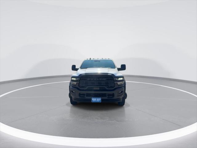 2026 RAM Ram 5500 Chassis Cab RAM 5500 TRADESMAN CHASSIS CREW CAB 4X4 84 CA 2026 RAM Ram 5500 Chassis Cab RAM 5500 TRADESMAN CHASSIS CREW CAB 4X4 84 CA