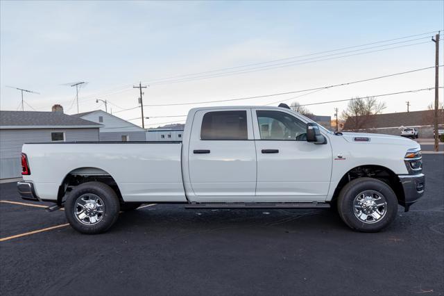 2026 RAM Ram 3500 RAM 3500 TRADESMAN CREW CAB 4X4 8 BOX