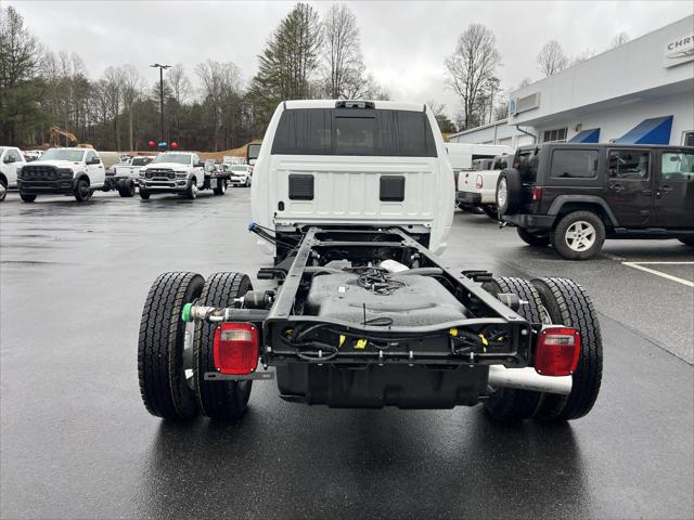 2026 RAM Ram 5500 Chassis Cab RAM 5500 TRADESMAN CHASSIS CREW CAB 4X4 84 CA 2026 RAM Ram 5500 Chassis Cab RAM 5500 TRADESMAN CHASSIS CREW CAB 4X4 84 CA