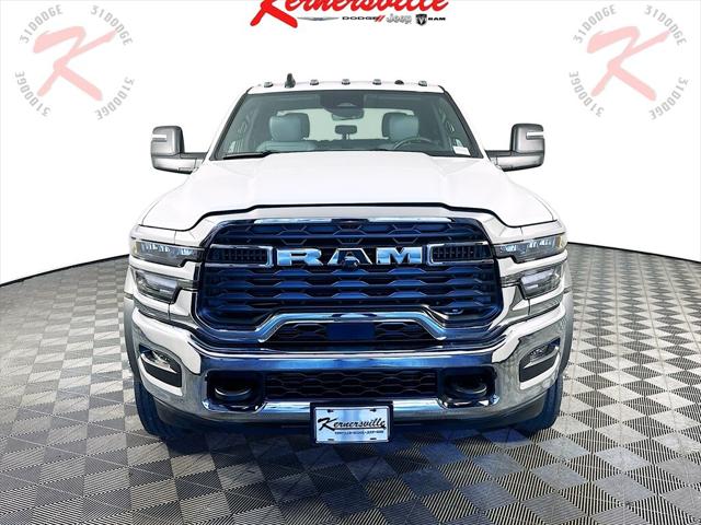 2026 RAM Ram 5500 Chassis Cab RAM 5500 TRADESMAN CHASSIS CREW CAB 4X4 84 CA