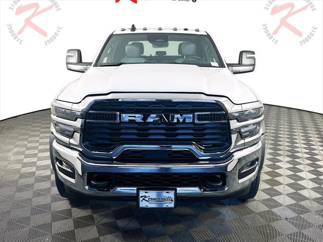 2026 RAM Ram 5500 Chassis Cab RAM 5500 TRADESMAN CHASSIS CREW CAB 4X4 84 CA