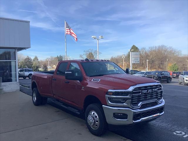 2026 RAM Ram 3500 RAM 3500 TRADESMAN CREW CAB 4X4 8 BOX