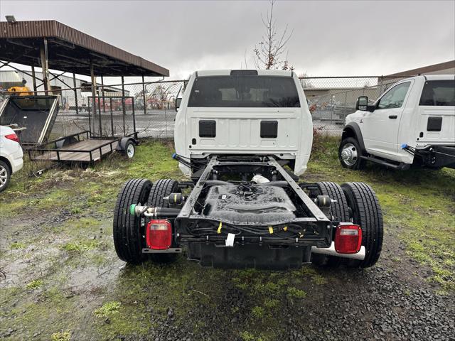 2026 RAM Ram 3500 Chassis Cab RAM 3500 TRADESMAN CREW CAB CHASSIS 4X4 60 CA