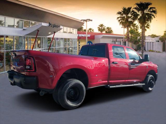 2026 RAM Ram 3500 RAM 3500 TRADESMAN CREW CAB 4X4 8 BOX