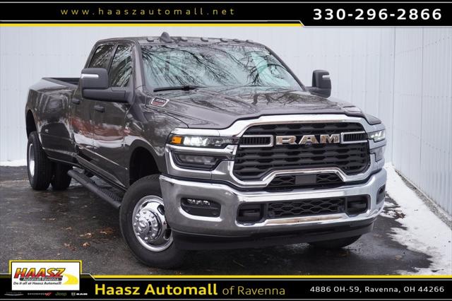 2026 RAM Ram 3500 RAM 3500 TRADESMAN CREW CAB 4X4 8 BOX